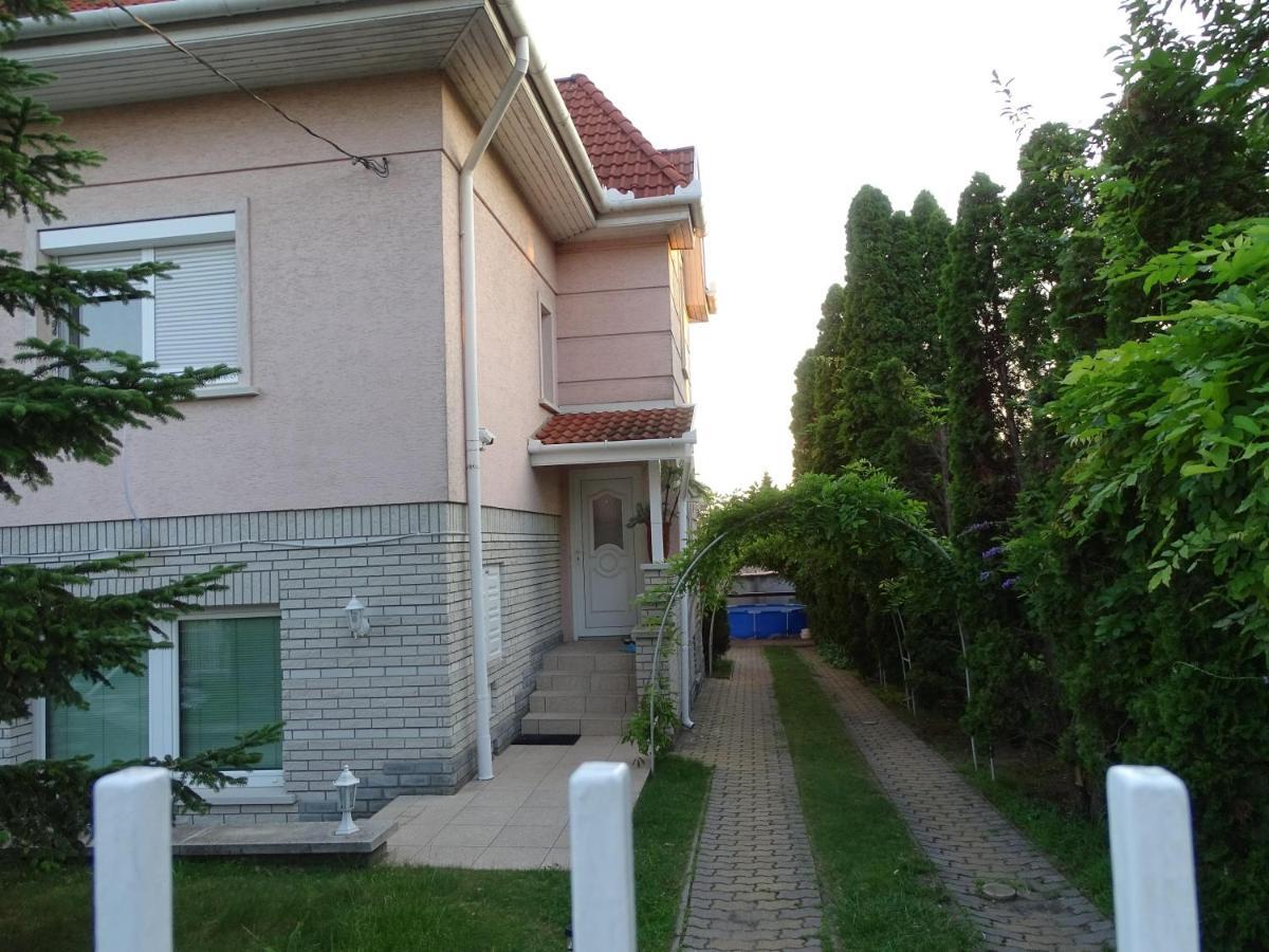 布达佩斯苹果酒店 Budapeste Exterior foto